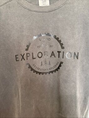 Comfort Colors Exploration Graphic Crewneck Sweatshirt - Gray